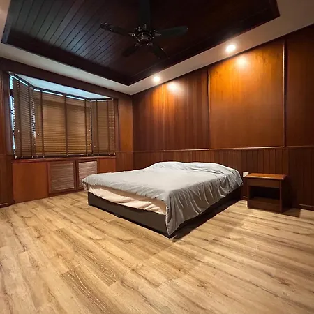De Wooden Bungalow - Stutong Kuching Exterior photo