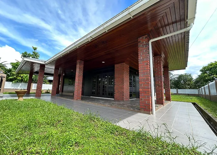 De Wooden Bungalow - Stutong Kuching