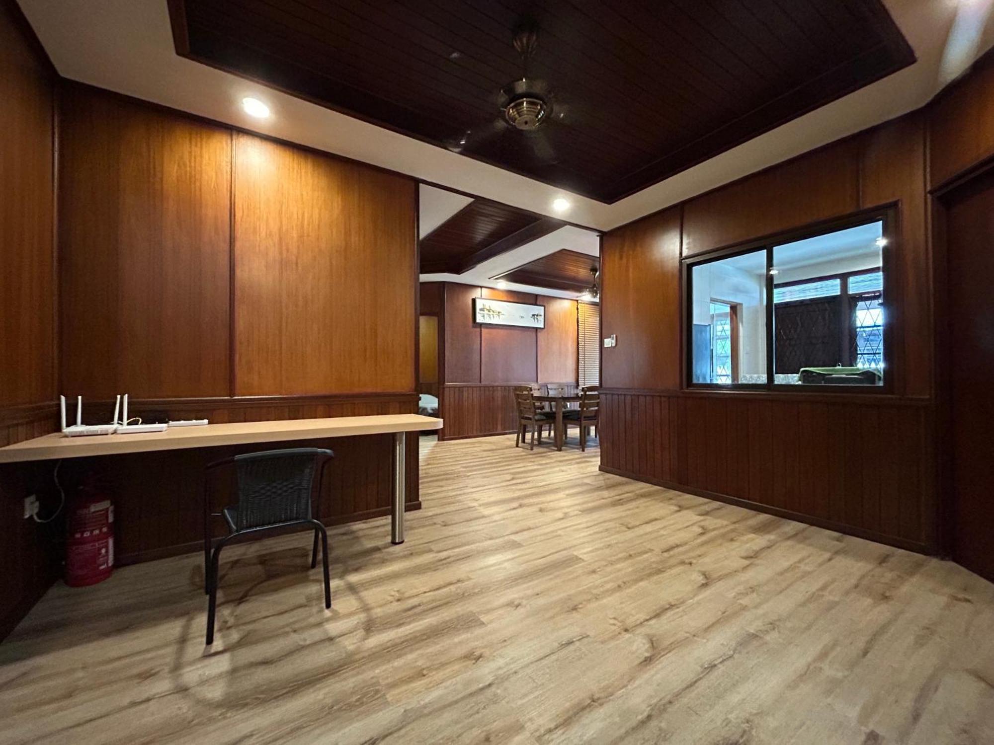 Villa De Wooden - Stutong