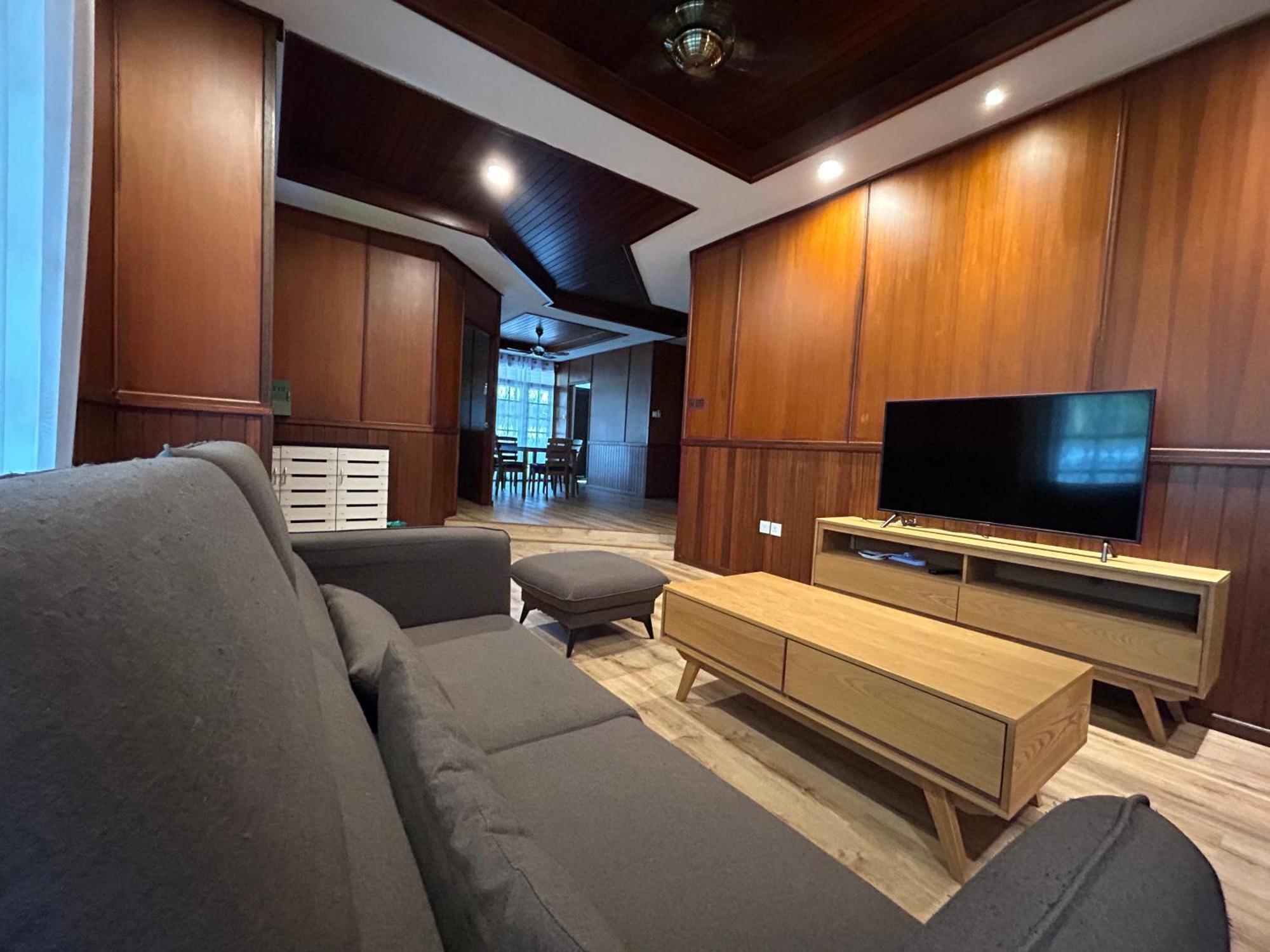 De Wooden - Stutong Villa Kuching