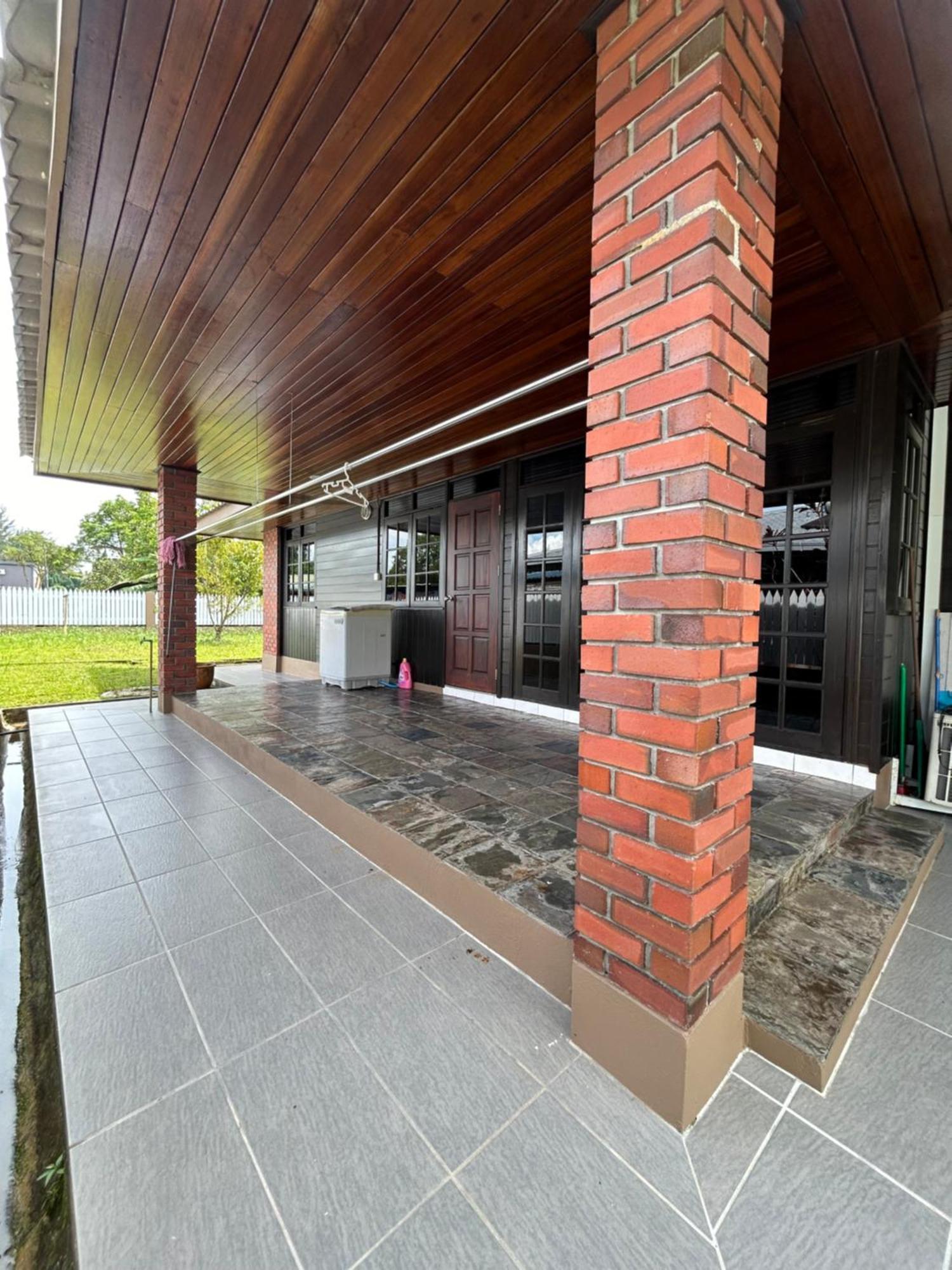 De Wooden - Stutong Villa Kuching