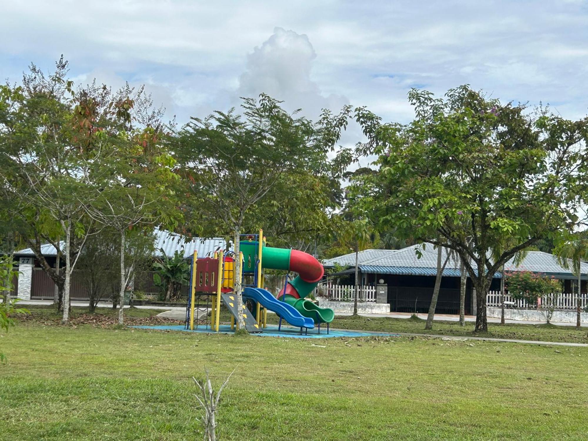 Villa De Wooden - Stutong Kuching