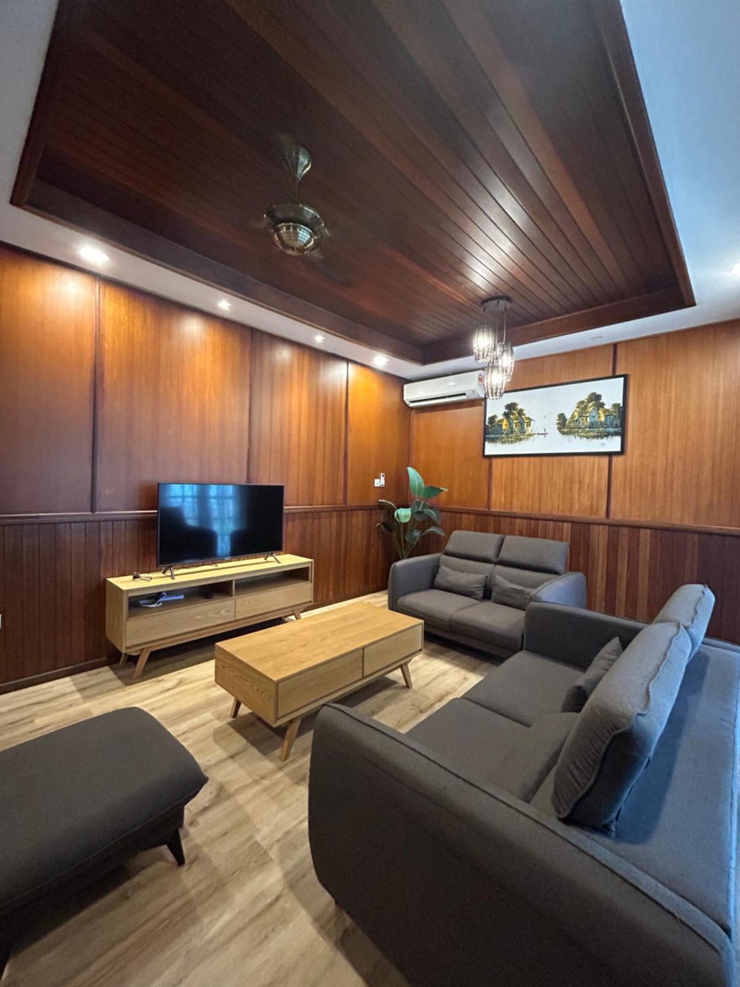 De Wooden - Stutong Villa