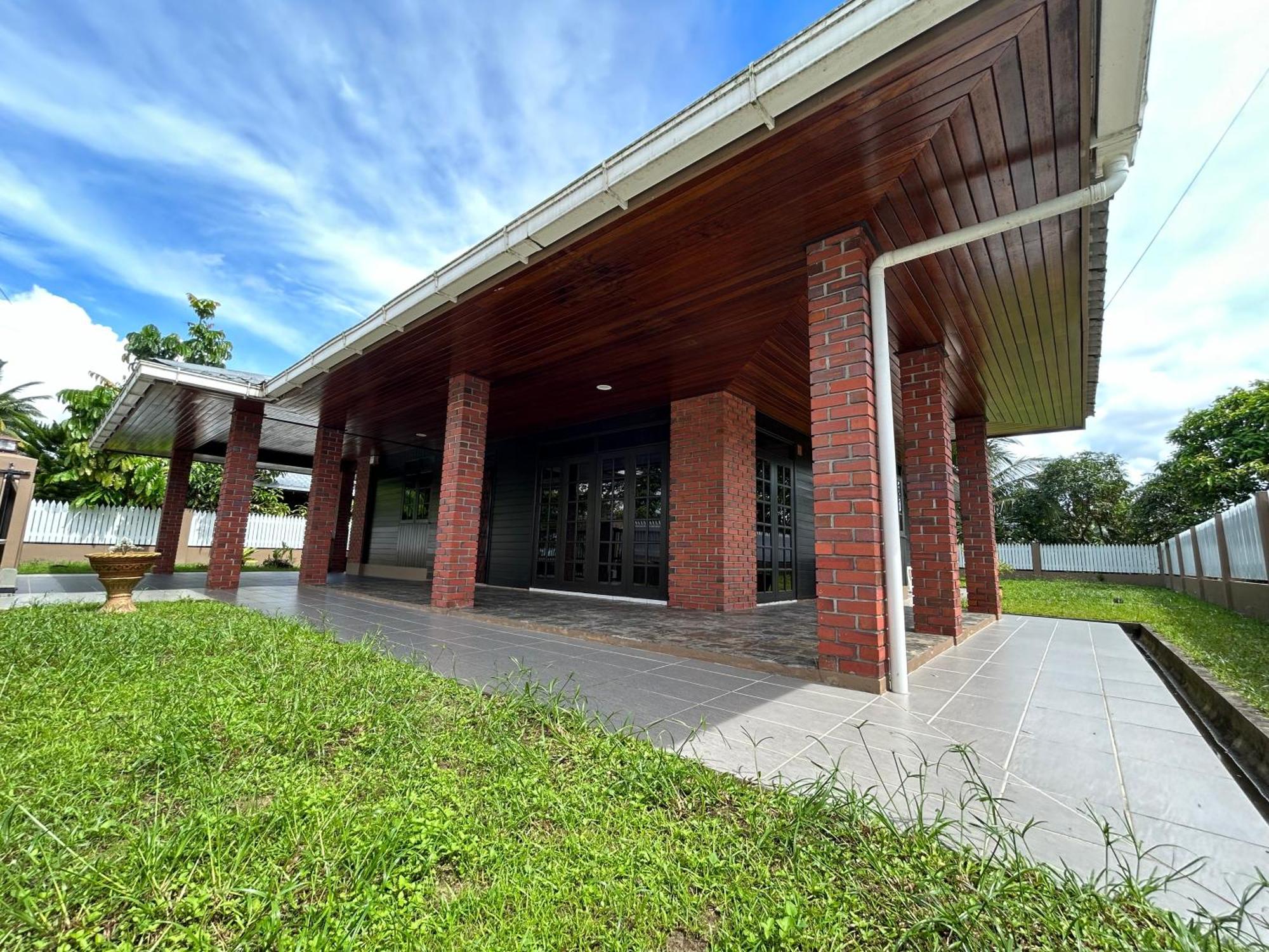 Villa De Wooden - Stutong Kuching